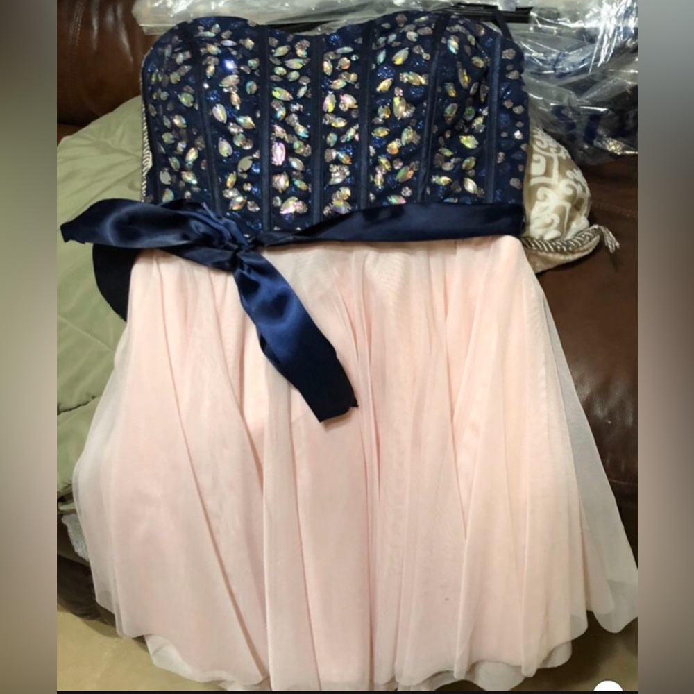 Beautiful formal dress only worn once.